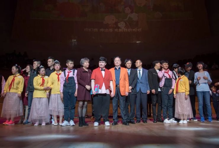 音乐双子星，点亮冬日激情！——AG旗舰厅未来艺术家刘明康爱心公益音乐沙龙